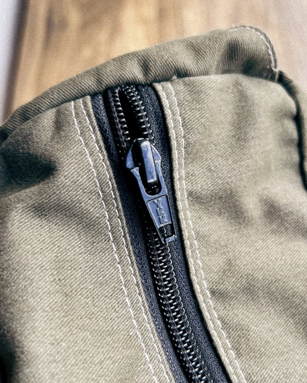 BRITISH GREY UTILITY BAG