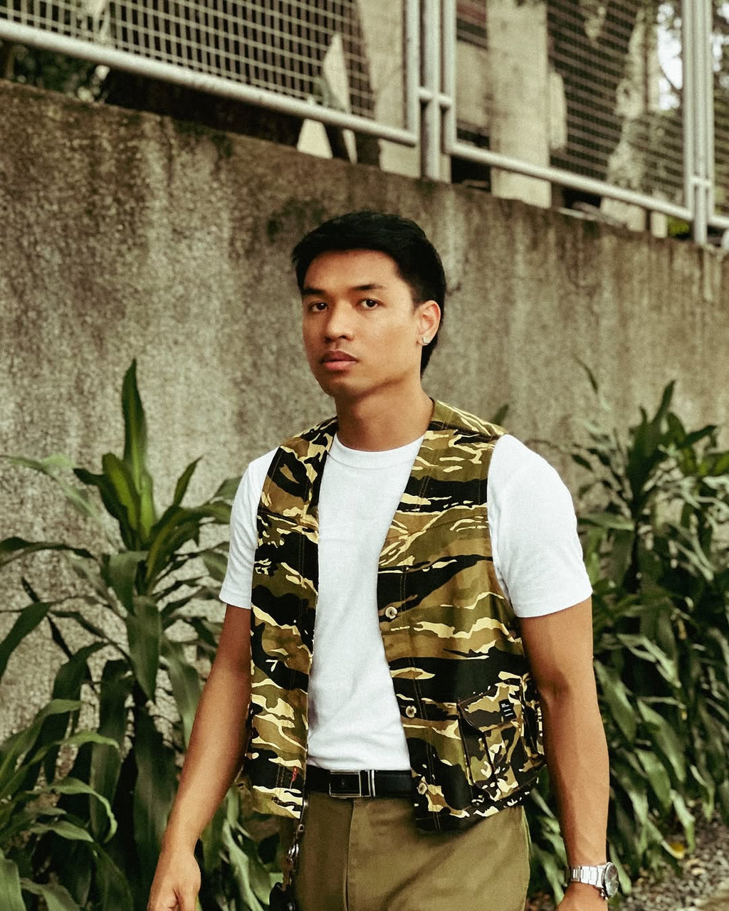CROPPED CAMO VEST