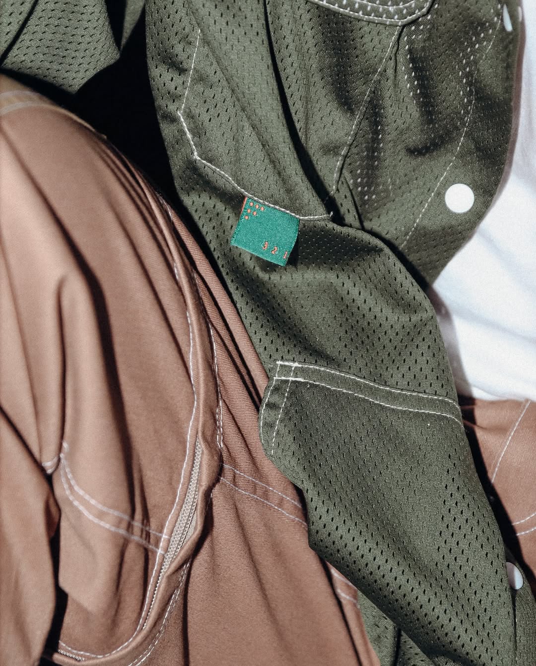 HUNT AND HARVEST GREEN MESH CAMP SHIRT